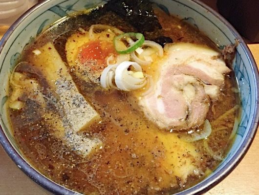 「醤油らーめん」@焦がしねぎらーめん 葱次郎 大宮西口店の写真