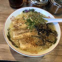 ラーメン700円
