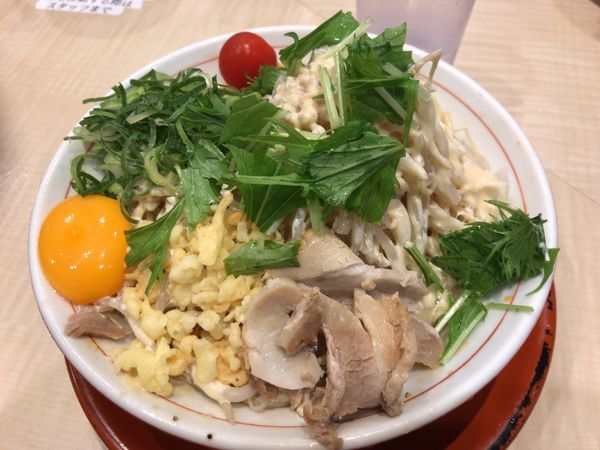 「冷やしまぜそば大(ガリマヨ、背脂、ライス)680円」@替玉千里眼 志木店の写真