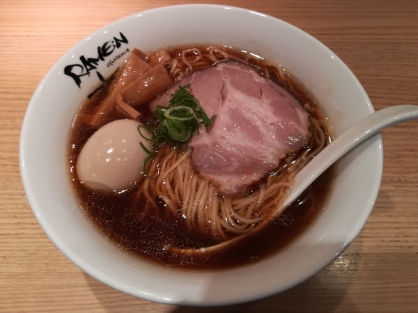 「醤油そば(味玉入り)980円」@Ramen にじゅうぶんのいちの写真
