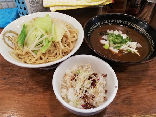 「煮干カレーつけ麺　限定」@背脂煮干 丸め 新所沢店の写真