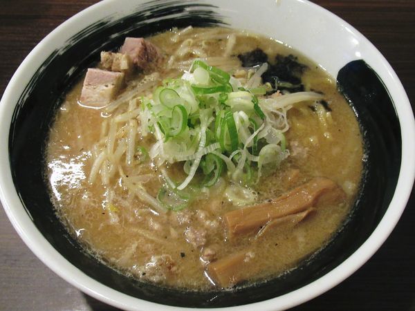 「背脂味噌（850円）」@麺処 まるは BEYONDの写真