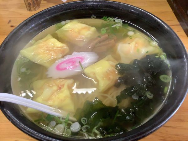 「えびワンタンメン950円」@ゆぅーゆぅー亭の写真