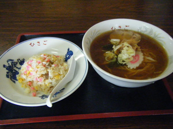 「半チャーハンラーメン」@中華料理 ひさごの写真