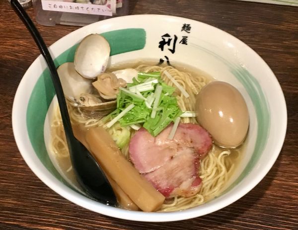「蛤の中華そば」@自家製麺 麺屋 利八の写真