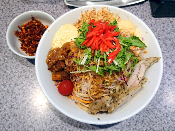 「宮し中華(並盛)+自家製ラー油」@ラーメン宮郎の写真