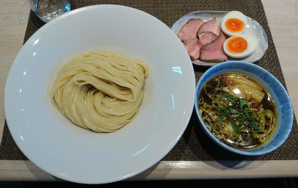 「特製鶏魚貝の淡麗つけ麺＜醤油＞」@宍道湖しじみ中華蕎麦 琥珀 東京本店の写真