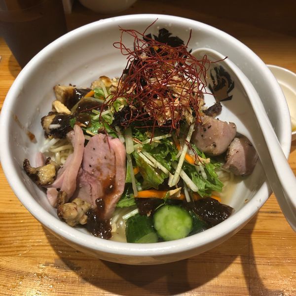 「フォアグラ鴨冷やし中華」@満鶏軒の写真