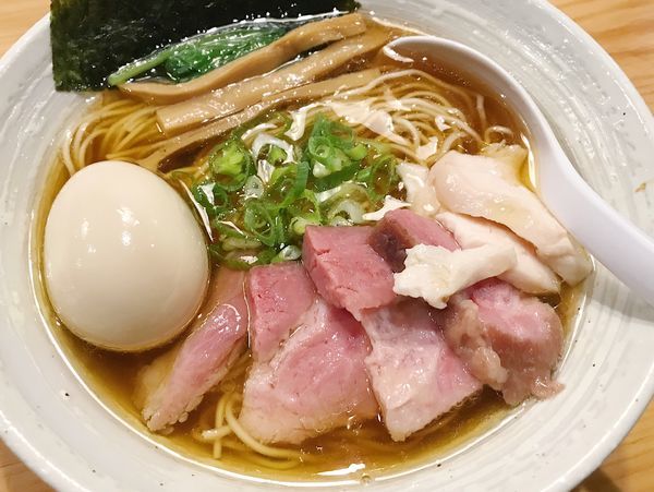 「特製醤油らーめん」@麺屋 さくら井の写真