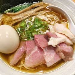 特製醤油らーめん