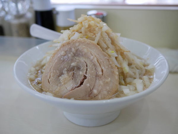 「らーめん 太麺 油＋玉ねぎ」@らーめんPitの写真