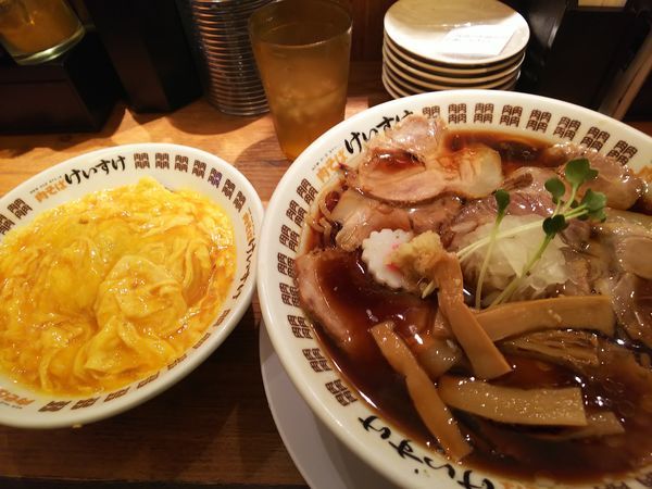 「肉そば醤油+エッグライス 1140円」@NEW OLD STYLE 肉そば けいすけの写真