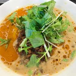 担々麺 野菜増し