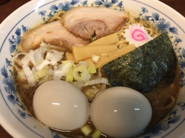「中華そば650円+味玉二つ(一つはラーパス無料)100円」@次念序の写真