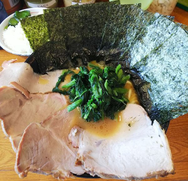 「チャーシュー麺+ライス」@末廣家の写真