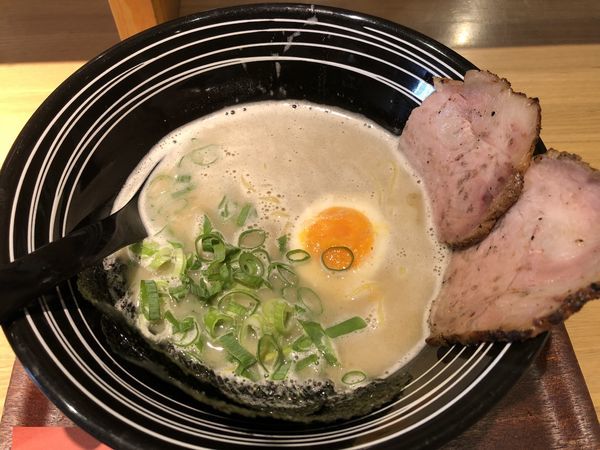 「濃コク塩とんこつラーメン  ¥８５０」@麺屋壱の写真
