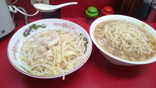 「麺増し・大(ヤサイアブラ)￥８３０」@ラーメン二郎 京急川崎店の写真