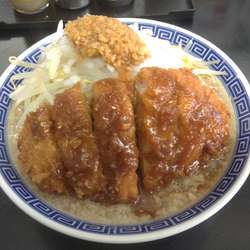 味噌カツラーメン1200円