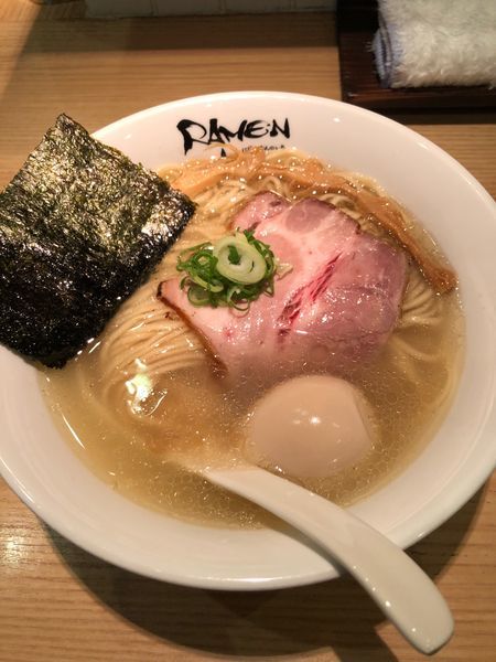 「塩そば味玉入り」@Ramen にじゅうぶんのいちの写真