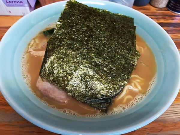 「8/3 ラーメン固め濃いめ600円」@岡本屋の写真