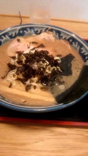 「こってりしょうゆ（８５０円）」@ラーメン尾浦 八王子店の写真