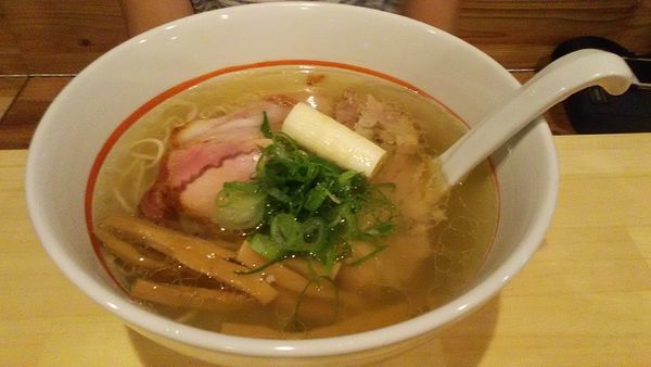 「ラーメン塩」@川の先の上の写真