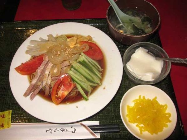 「冷やし中華　700円（ランチ）」@花彫酒家の写真