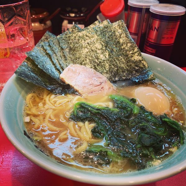 「レディースらーめん 650円」@横浜家系ラーメン 志田家 蒲田店の写真