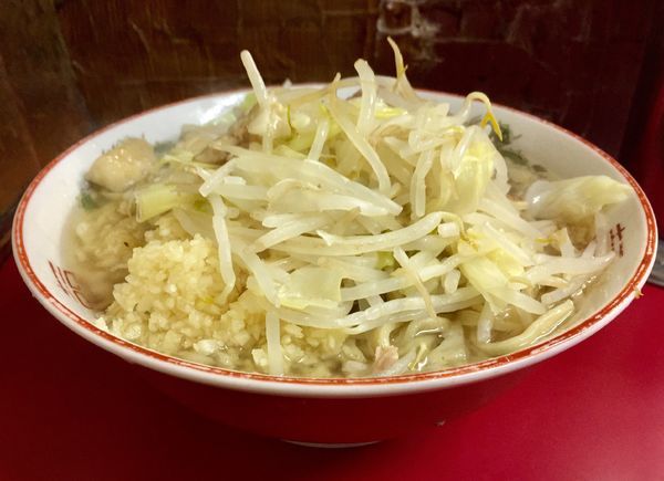 「大ラーメン豚入り(ヤサイニンニクアブラ)」@ラーメン二郎 目黒店の写真