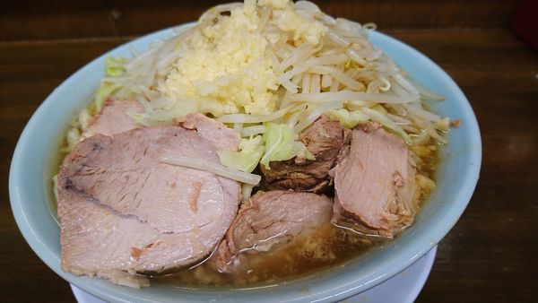 「小豚 ヤサイからめニンニクましまし」@らーめん玄の写真