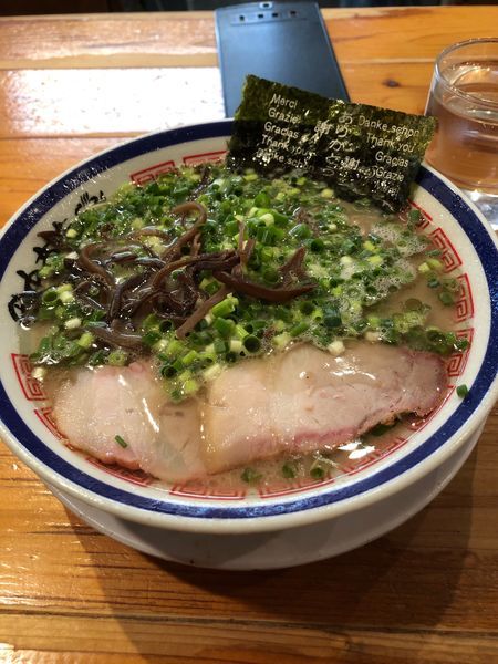 「ねぎラーメン＋替え玉2杯」@博多長浜らーめん 田中商店の写真
