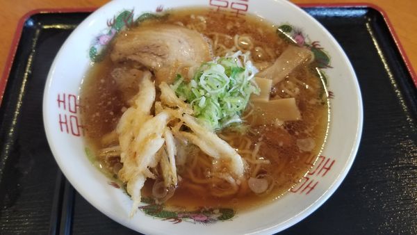「白エビしょうゆラーメン」@道の駅 新湊 テイクアウトコーナーの写真