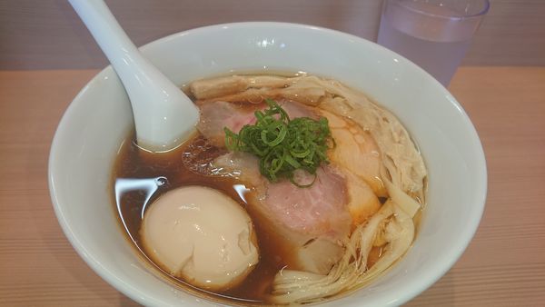 「特製醤油らぁ麺(1000円)」@らぁ麺 はやし田 横浜店の写真