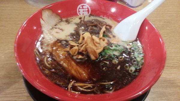 「マー油ラーメン580円」@豚骨ラーメン 福の軒の写真