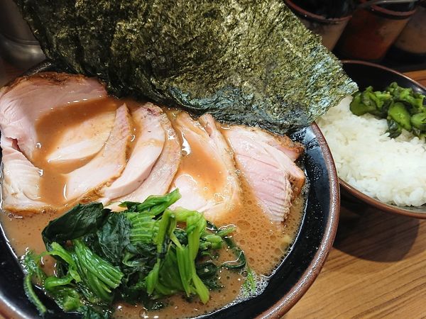 「チャーシュー麺と白米」@横浜家系らーめん 輝道家の写真