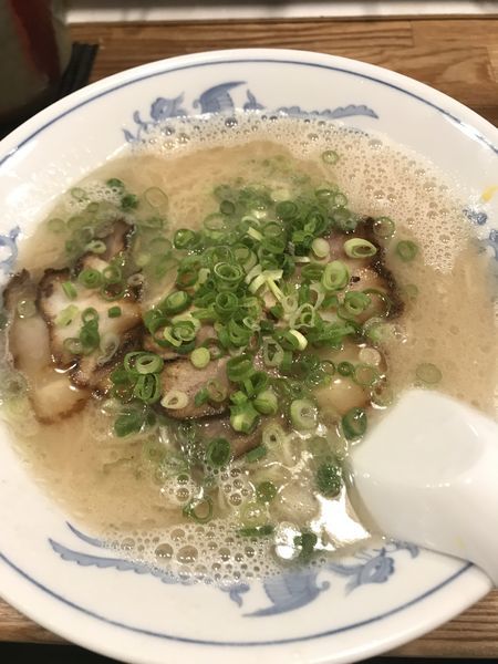 「博多ラーメン」@博多ラーメン でぶちゃん 高田馬場本店の写真
