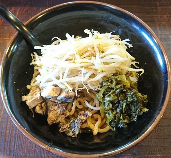 「まぜそば(小)」@麺や豚髭の写真