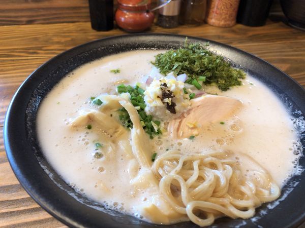 「にぼし醤油 880円」@麺屋はやぶさの写真