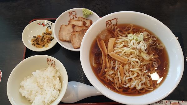「和風冷しラーメン+サービス半ライス」@喜多方ラーメン 坂内 蘇我店の写真