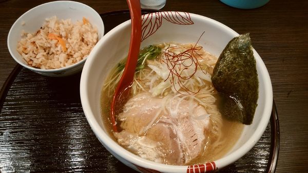 「【限定】貝出汁白醤油らーめん¥800-+炊き込みご飯(無料)」@麺処 あす花の写真