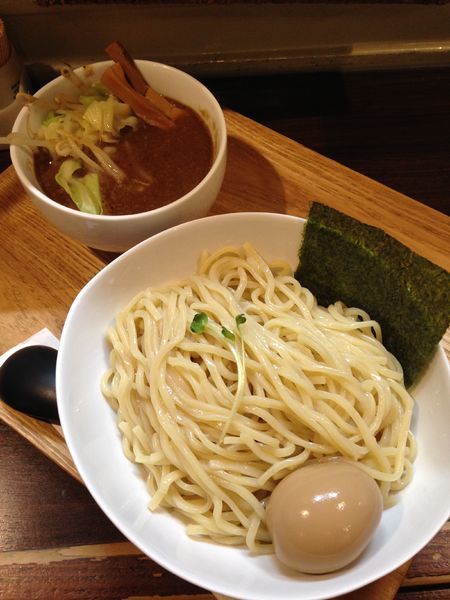 「極濃厚つけ麺 盛り 780円 味玉 100円」@麺屋 冽の写真