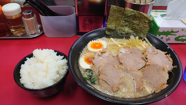 「ネギ塩チャーシューめん、半ライス、味玉」@ラーメン力○の写真