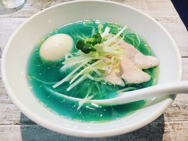 「鶏清湯 青」@濃厚鶏出汁拉麺 吉法師 KIPPOSHIの写真
