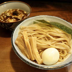 つけ麺 大(3玉)…900円