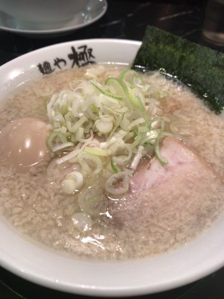 「醤油ラーメン」@麺や 極の写真