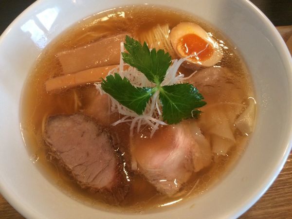 「中華そば¥800」@豚骨清湯・自家製麺 かつらの写真