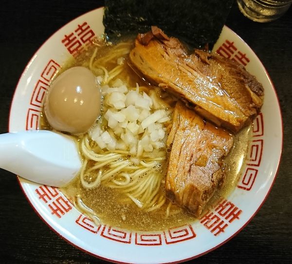 「淡麗中華そば+味玉+豚１枚(1000円)」@中華ソバ 伊吹の写真