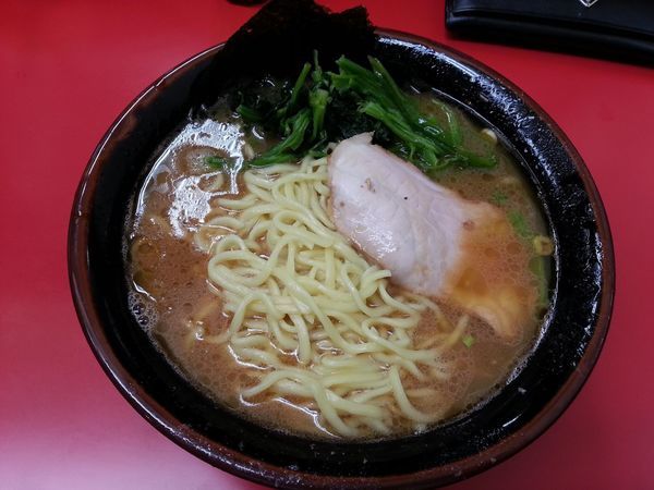 「ラーメン 大盛」@ラーメン杉田家の写真