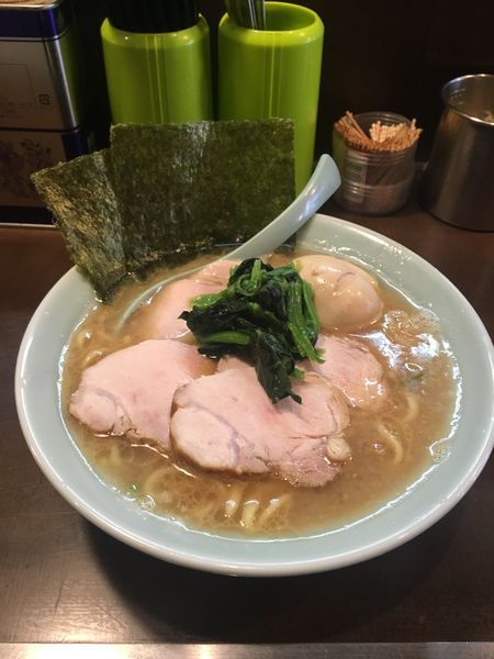 「ラーメン並+チューシュー」@横浜らーめん 本牧家 横須賀店の写真
