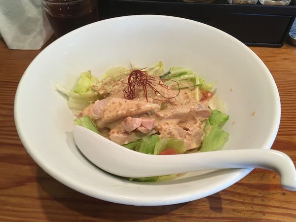 「ピリ辛棒棒鶏涼麺～ゴマ醤油仕立て～」@らぁ麺屋 つなぎの写真